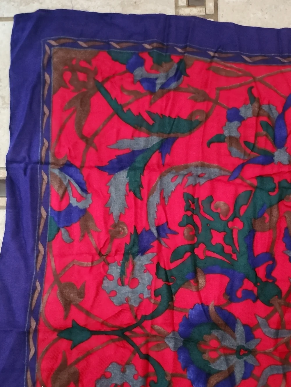 Vtg Made In Italy Vibrant Red Floral Silk-Feel Scarf Purple Border 33x33